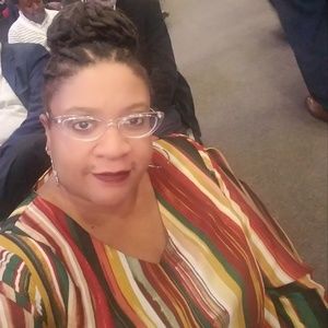 Meet your Posher, Janet